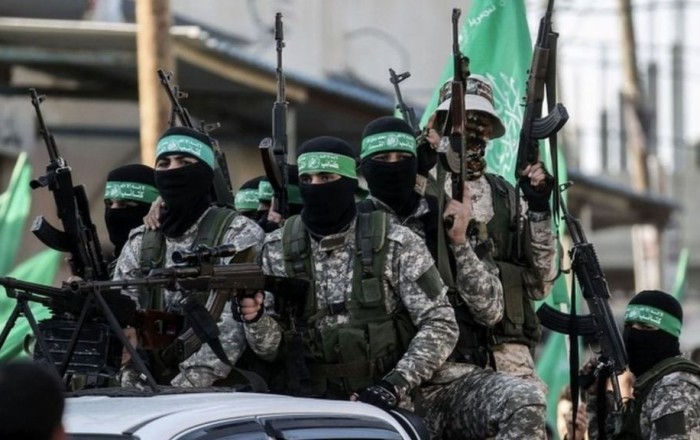 İsrail Qəzzada HAMAS-a məxsus iki silah anbarının məhv edildiyini açıqlayıb