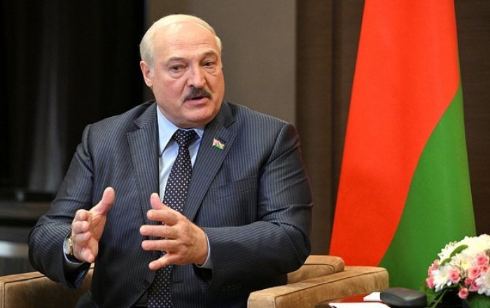 Lukaşenko Rusiyaya yola düşdü