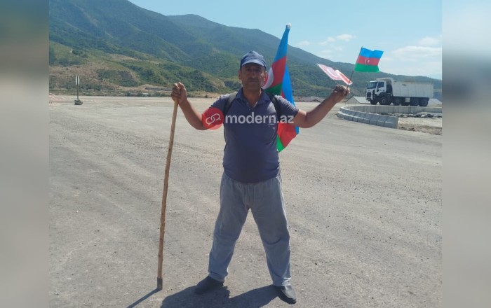 57 yaşlı veteran Bakıdan Qarabağa piyada getdi