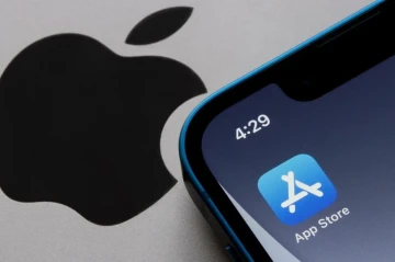 Məhkəmə qərarı "Apple"ın gəlirlərinə təsir etdi