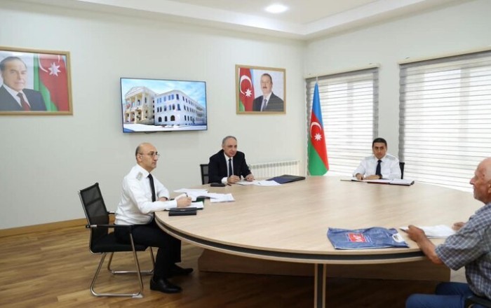 Baş prokuror vətəndaşları qəbul etdi -