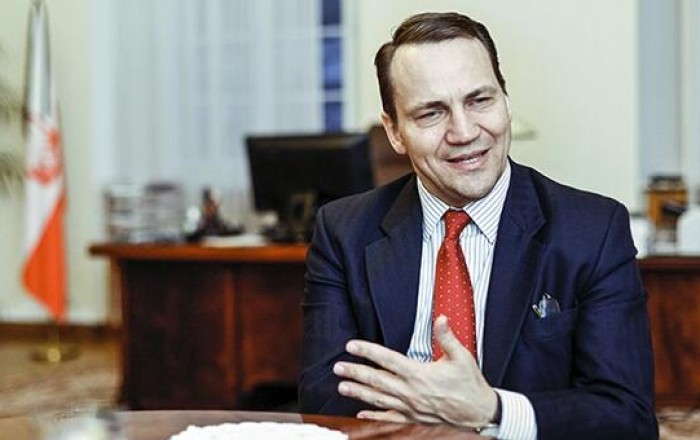 Сикорский сделал твердое предупреждение США
