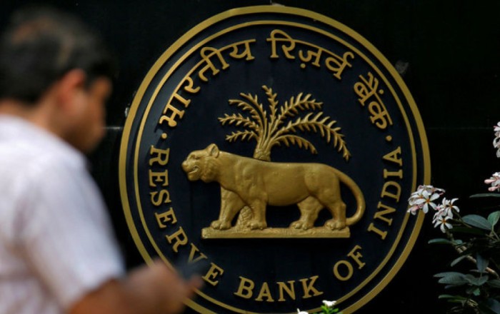 India's forex reserves rise to record high