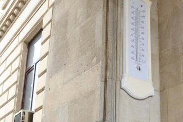 Bakının məşhur civəli termometri bərpa edildi