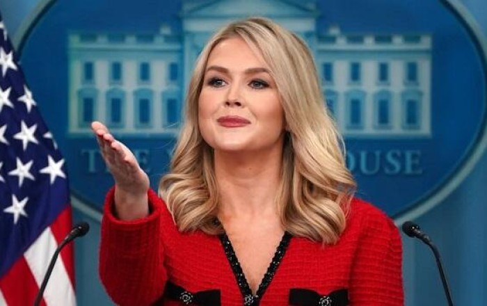 Трамп пожаловался, что его пресс-секретарь...