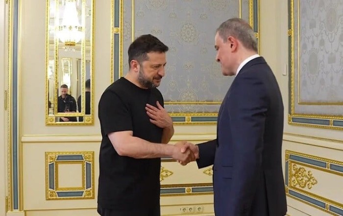 Зеленский встретился с Байрамовым