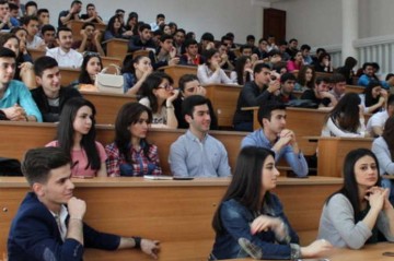 Ali məktəblərin magistraturasına boş qalan plan yerlərinə qəbul elan edilib