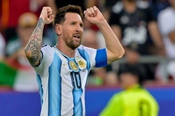 Messi announces retirement from Argentina national team