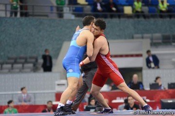 Ibrahim Hasanov wins silver at U-17 wrestling worlds