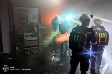 Zelenskinin doğulduğu şəhərin vurulması zamanı ölənlərin sayı - 16-ya çatdı - Fotolar