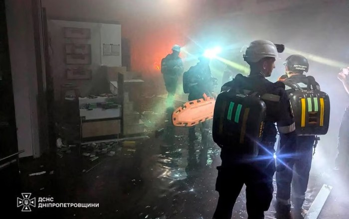 Zelenskinin doğulduğu şəhərin vurulması zamanı ölənlərin sayı - 16-ya çatdı - Fotolar
