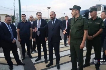 Armenian officials visit Margara crossing on Turkiye border