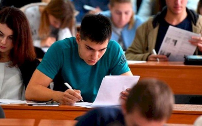 Özəl universitetlərə tələbat kəskin azalıb - AÇIQLAMA
