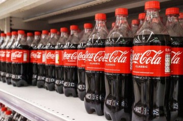 “Coca-Cola” sürətlə   varlanır