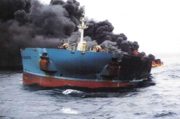 5 dead, 41 missing, after Indonesia ferry catches fire - Video