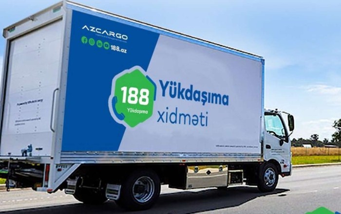Məşhur yükdaşıma xidməti işçinin pulunu kəsdi