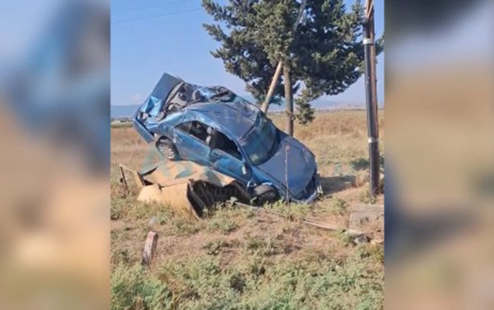 Bu qəzadan xəsarət almadan qurtuldular - Foto