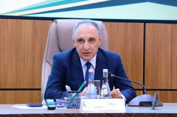 Kamran Əliyev iclas keçirdi - Foto