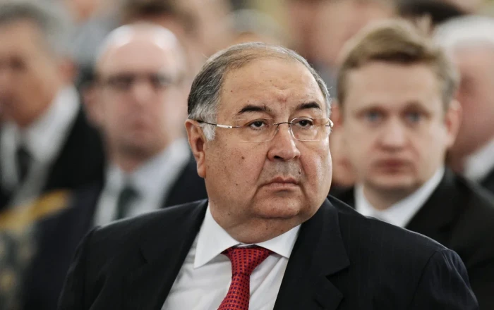 Во Франции рассказали, зачем сняли санкции с Алишера Усманова