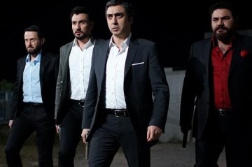 ‘Kurtlar Vadisi’ writers summoned over Kozinoglu death