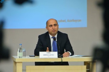 12 illik təhsil gündəmdə deyil - Emin Əmrullayev