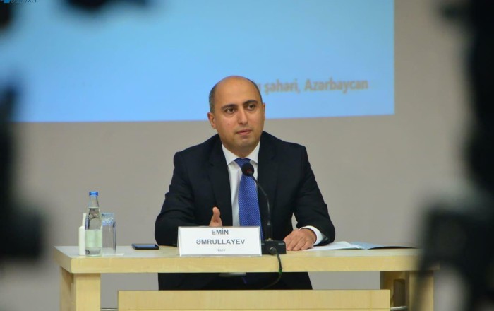 12 illik təhsil gündəmdə deyil - Emin Əmrullayev