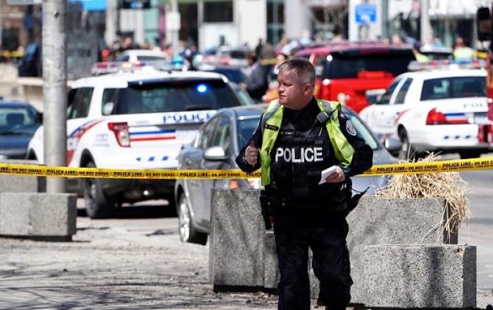 Six injured after vehicle strikes pedestrians in Quebec