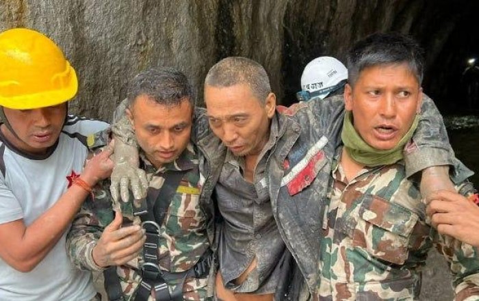 Nepalda dəhşətli daşqından 10 gün sonra bir nəfər sağ tapıldı -