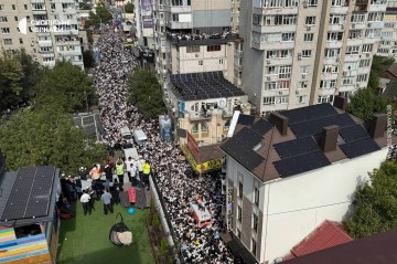 On minlərlə yəhudi Ukraynanın Uman şəhərinə axın etdi –