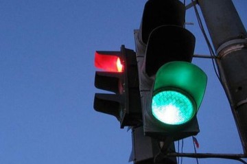 Sürücülərin DİQQƏTİNƏ – Svetaforlarda yeni rejim tətbiq olunacaq –