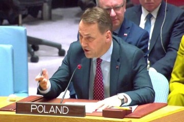 Polish FM urges Russia to end Ukraine war at UN - Video