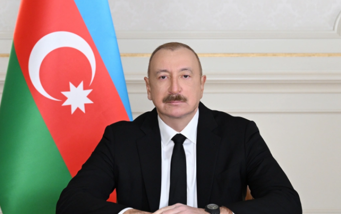 Prezident onlara ali xüsusi və ali hərbi rütbələr verdi - ADLAR