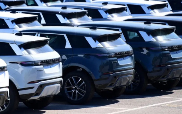 Jaguar Land Rover to cut 4,000 jobs over next two years