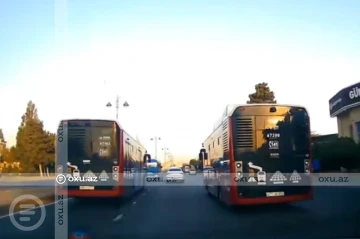 "BakuBus" sürücüləri avtobus zolağını bəyənməyib yarışa çıxdılar - VİDEO