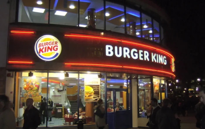 "Burger King"də böhran: İşçilər 2 ildir maaşlarını ala bilmirlər