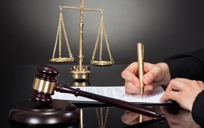 Ana ehtiyatsızlıqdan körpəsinin ölümünə səbəb olarsa, cinayət məsuliyyəti daşıyırmı? –