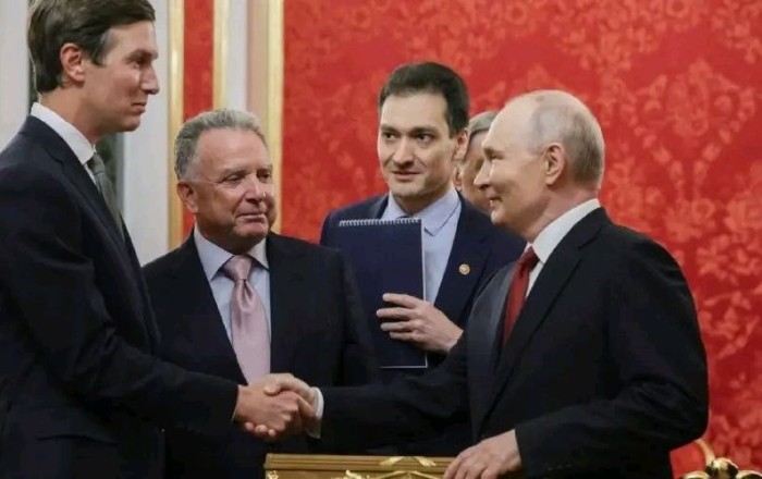 Putin onları yola salan kimi bu ölkəyə getdi