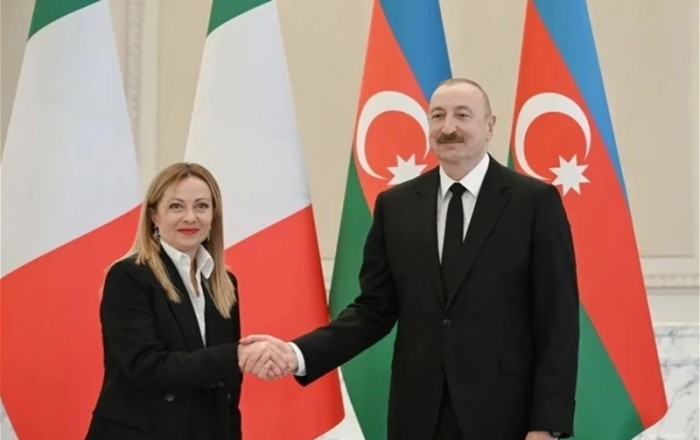 Мелони поблагодарила Ильхама Алиева за решение SOCAR ограничить цены на топливо