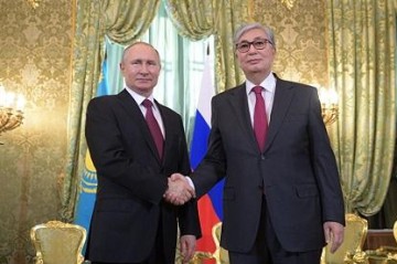 Putin, Tokayev hold informal talks at BRICS summit