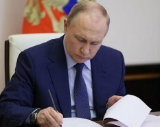 Putin dismisses Russian ambassador to UK
