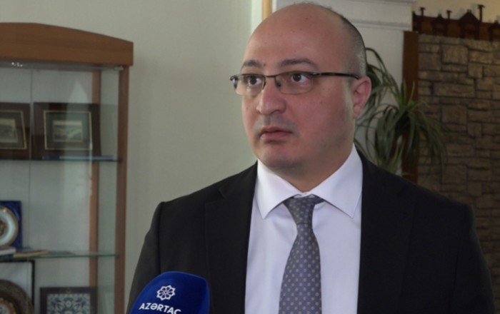 Azərbaycan Ermənistana mövcud vəziyyətdən çıxış yolunu göstərən siyasi jestlər edir - ŞƏRH