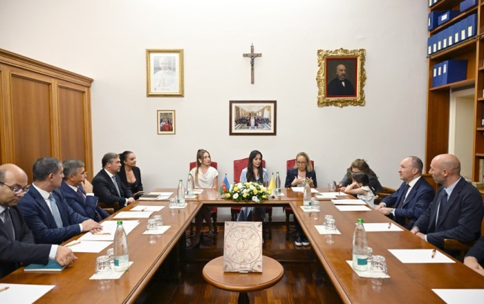 Leyla Əliyeva və Raffaella Culiani hansı layihələri müzakirə etdilər? -