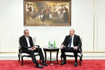 Məsud Pezeşkian İlham Əliyevlə Azərbaycan dilində danışdı: İranda müzakirələr yarandı