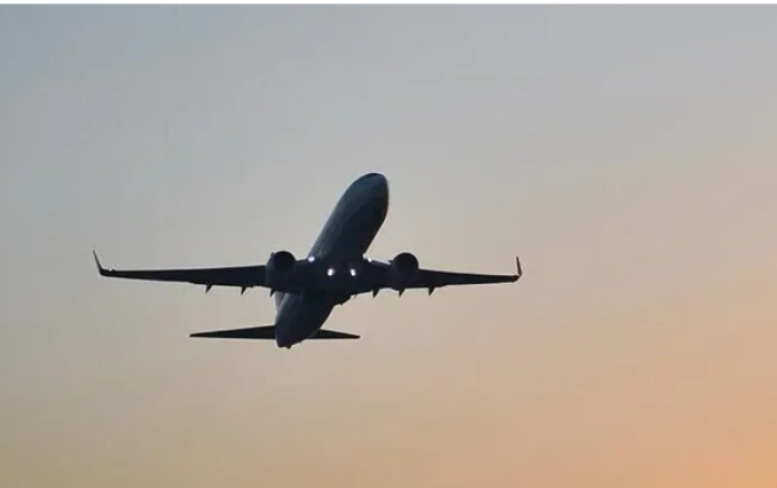 Qaçırıldığı deyilən "Flydubai" təyyarəsində əslində nə baş verib?