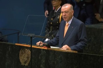 Ərdoğanın çıxışına dözməyib zalı tərk etdilər -
