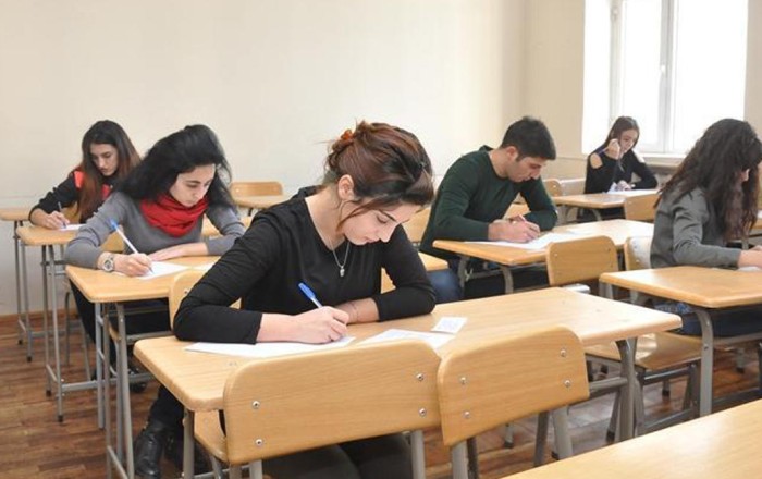Kolleclərə boş qalan yerlərə ixtisas seçimi başladı