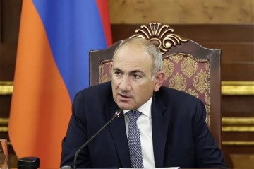 Пашинян пригрозил забрать «даже обувь» у бывших чиновников