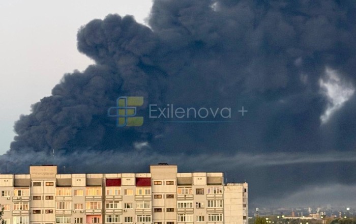 Dronlar Samara şəhərinə hücum etdi: Neft emalı zavodunda yanğın -