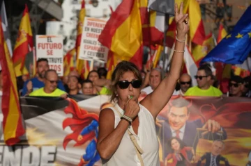 İspaniyada miqrantlara qarşı kütləvi etirazlar – saxlanılanlar var