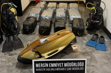 Türkiyə limanında böyük narkotik əməliyyatı: Gəmidən 350 kq kokain çıxdı